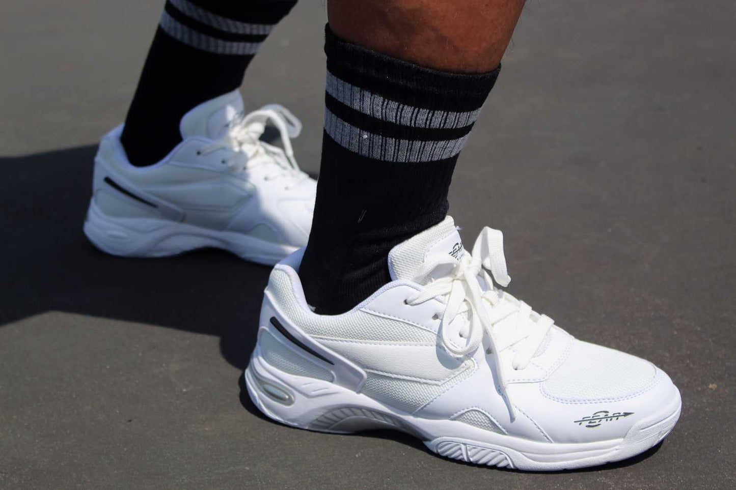 Men's High Arch Firm Support All-In-One White Walking Shoes.